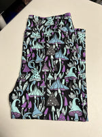 Magic Mushrooms Leggings - Size TC CAPRI