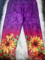 Beautiful Flowers Purple CAPRI Leggings with pockets